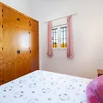 Luisa 2 *